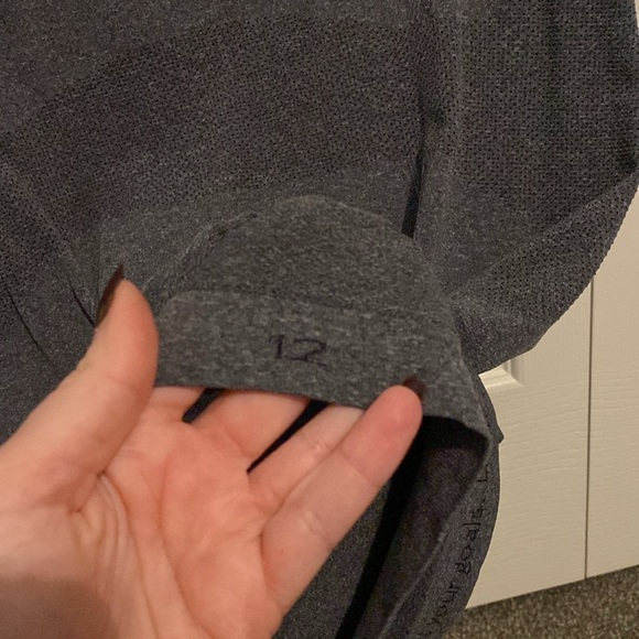 Lululemon Swiftly tech tee gray size 12 - Picture 3 of 5
